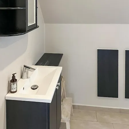 2 Bedroom Stunning In *