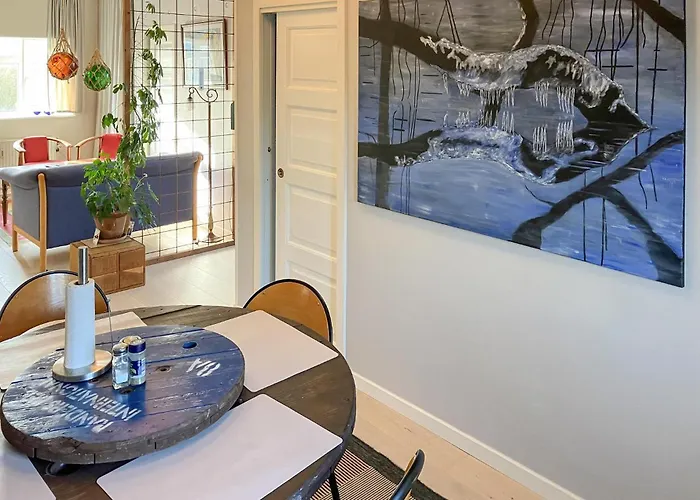 Semesterbostad 2 Bedroom Stunning In *